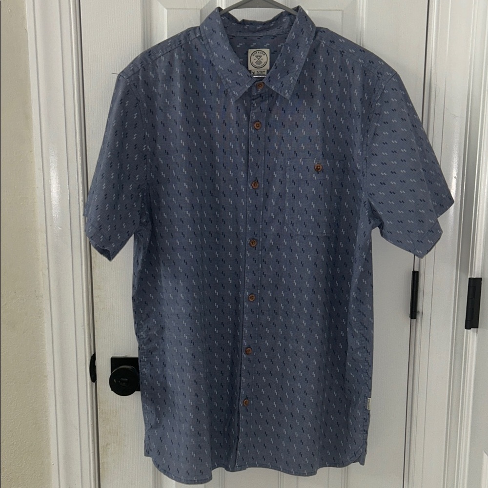 Voyager Men's Blue Short Sleeve Shirt